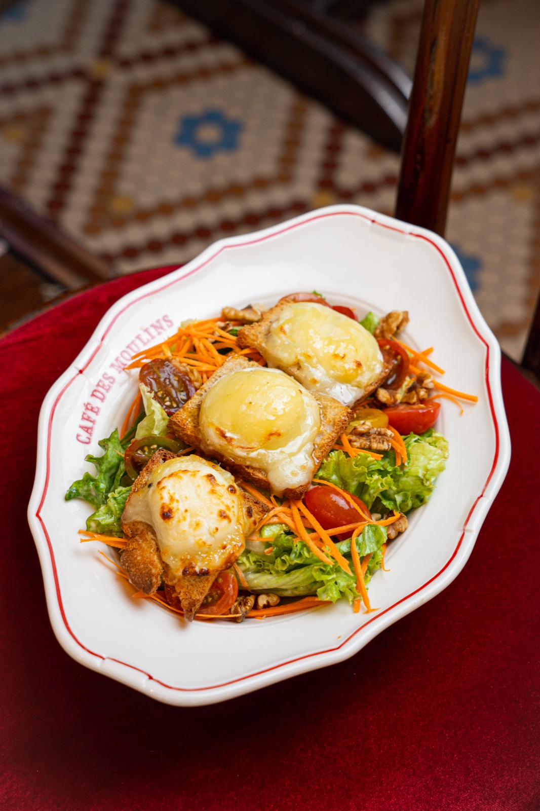 Salade de chèvre chaud